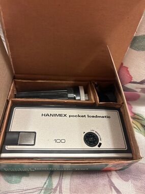 Hanimex Pocket Loadmatic 100 Vintage Camera New In Box with Film and Flash Cubes
